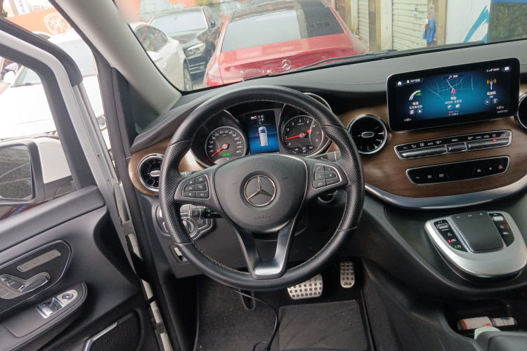 Mercedes-Benz V Class 2022 #14 Mercedes-Benz V Class 2022 car image #14