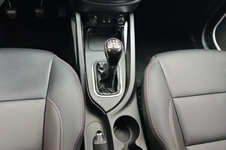 Changan CS35MAX 2016 car image #14