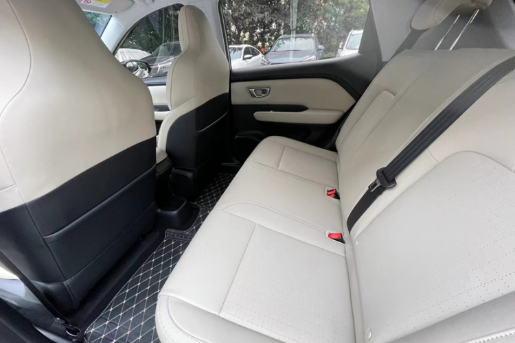 五菱汽车 五菱缤果PLUS 2025 汽车图片 #14