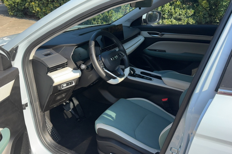 GEELY Emgrand L 2022 #14 GEELY Emgrand L 2022 car image #14