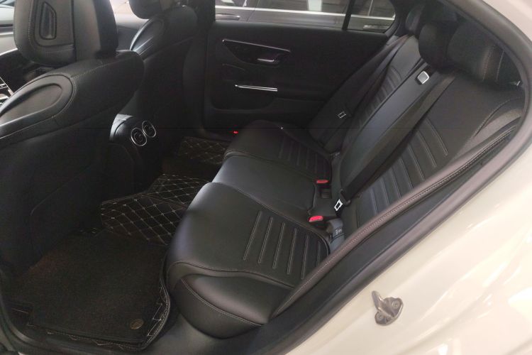 Mercedes-Benz C Class 2022 صورة سيارة #14
