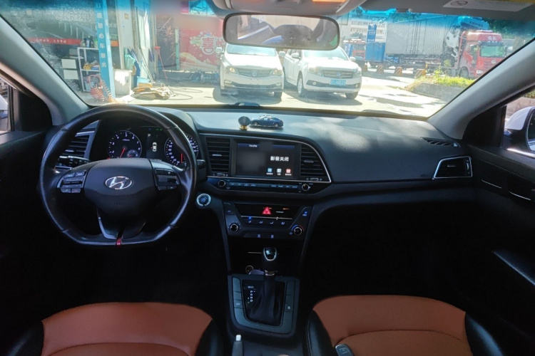 Hyundai Elantra AD 2018 car image #14