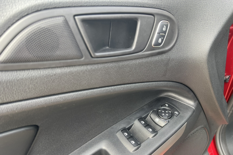 Ford EcoSport 2017 #14 Ford EcoSport 2017 car image #14