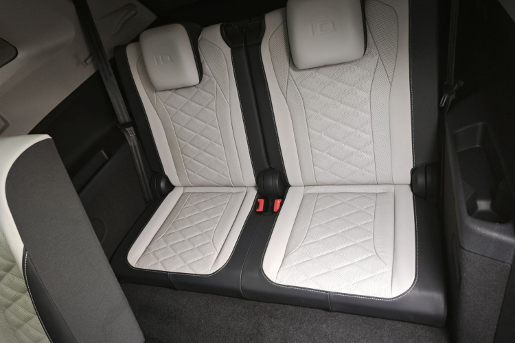 Volkswagen ID.6 Crozz 2021 #14 Volkswagen ID.6 Crozz 2021 car image #14