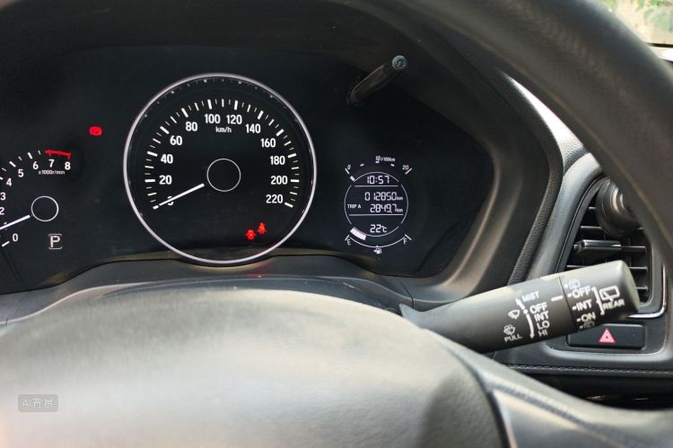 Honda VEZEL 2020 #14 Honda VEZEL 2020 car image #14