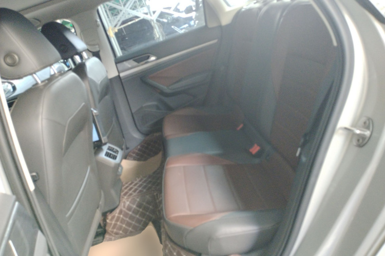 Volkswagen Lavida 2019 car image #14