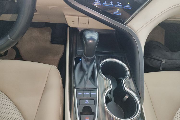 丰田 凯美瑞 2019 汽车图片 #14