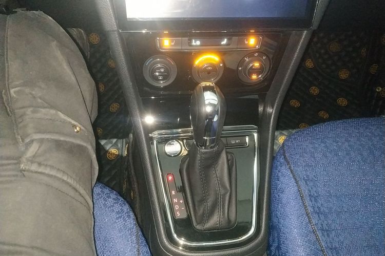 Volkswagen C-Trek 2019 car image #14