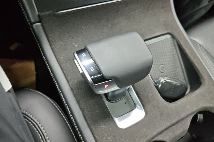 Li One 2021 صورة سيارة #14