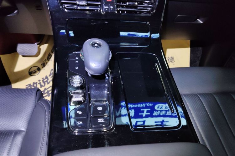 GAC Trumpchi E9 2023 car image #14