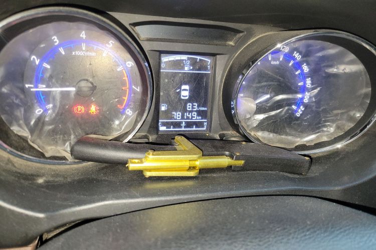 Forthing SX6 2016 #14 Forthing SX6 2016 car image #14