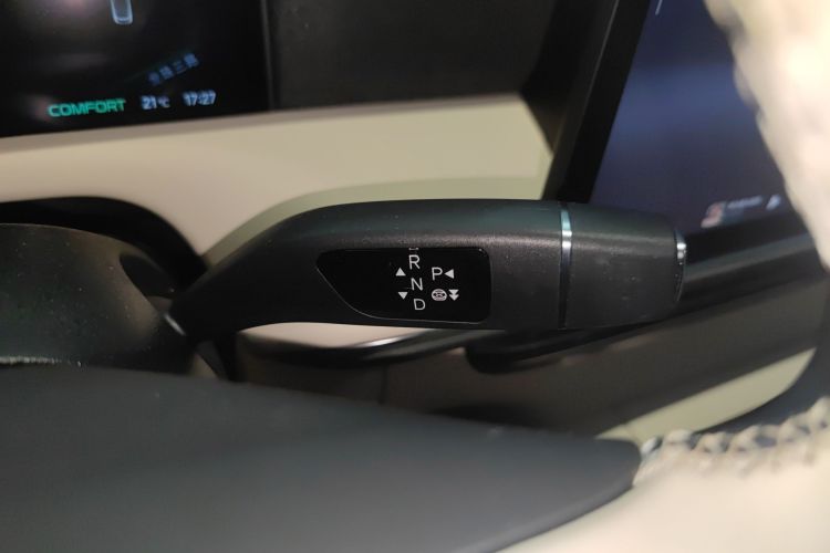 Xpeng G6 2024 immagine di auto #14