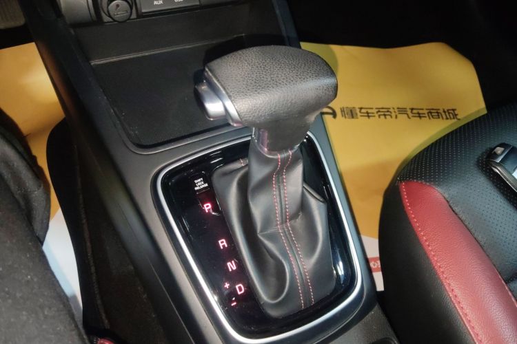 Kia Rio Cross 2018 صورة سيارة #14