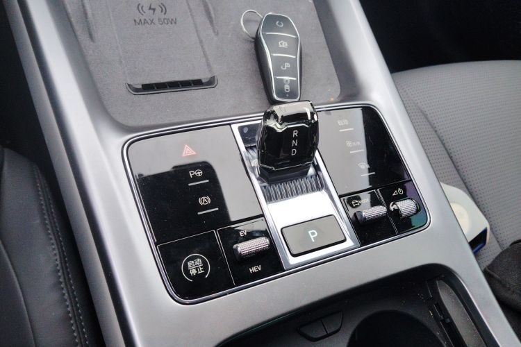 BYD Seal 07 DM-i 2025 imagem de carro #14