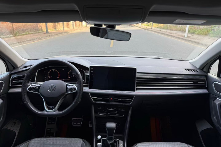 Volkswagen Tiguan X 2022 #14 Volkswagen Tiguan X 2022 car image #14