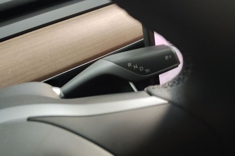 Tesla Model 3 2020 #14 Tesla Model 3 2020 صورة سيارة #14