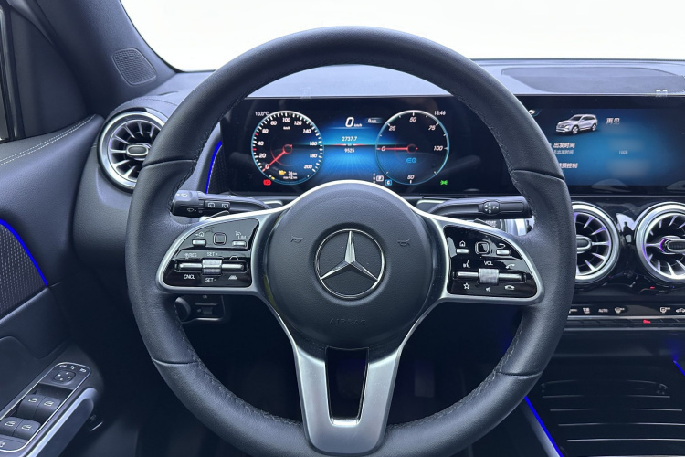 Mercedes-Benz EQB Class 2024 car image #14