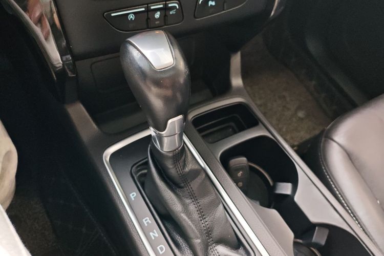 Ford Kuga 2017 #14 Ford Kuga 2017 car image #14