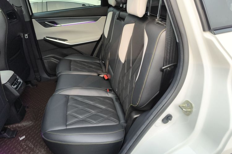 Changan CS75 Plus iDD 2024 car image #14