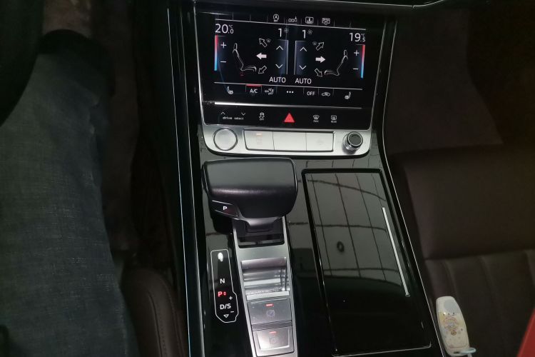 Audi A8 2019 #14 Audi A8 2019 car image #14