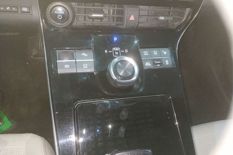 Toyota bZ4X 2022 immagine di auto #14