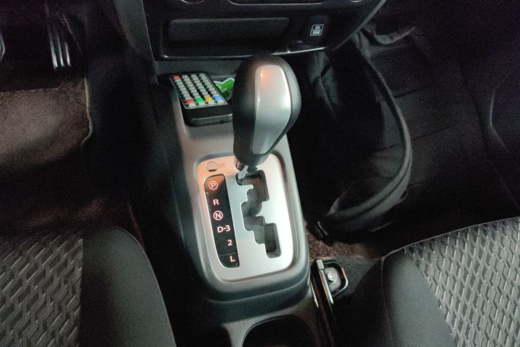 Suzuki Jimny (Imported) 2016 immagine di auto #14