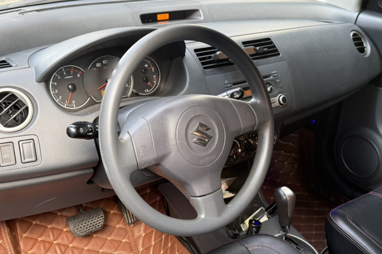 铃木 雨燕 2017 汽车图片 #14