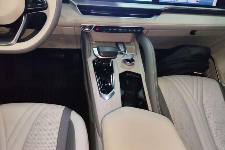 GEELY 2024 image de voiture #14