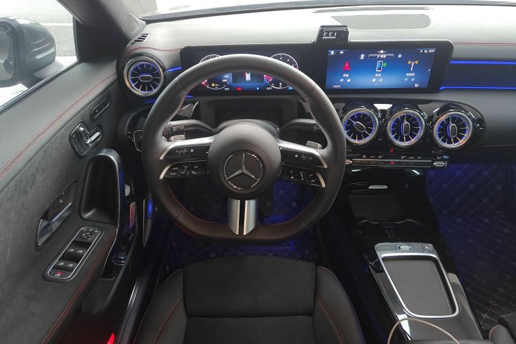 Mercedes-Benz CLA Class (Imported) 2025 #14 Mercedes-Benz CLA Class (Imported) 2025 car image #14