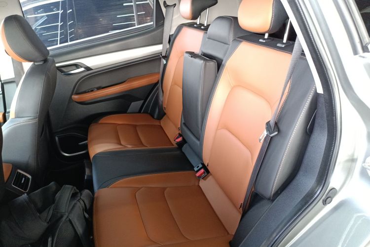 GEELY Vision X6 2020 car image #14