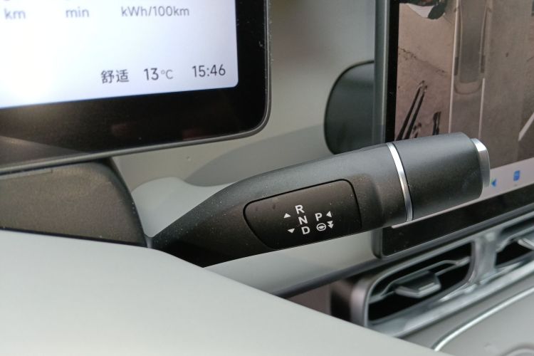 零跑汽车 零跑B01 2025 汽车图片 #14