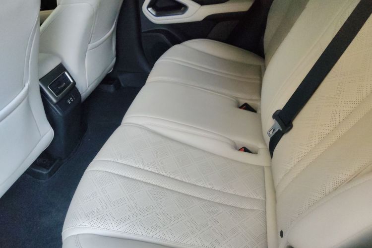 BYD YuanUP 2025 car image #14