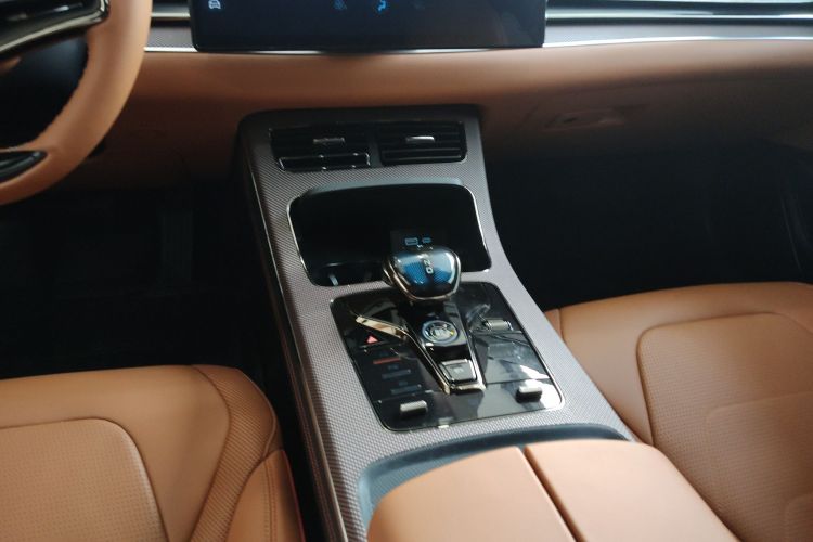 BYD Han 2023 изображение автомобиля #14