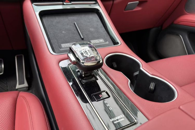 2024 car image #14