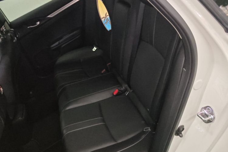 Honda Civic 2018 car image #14