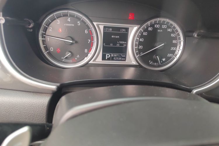 Suzuki Vitara 2017 car image #14