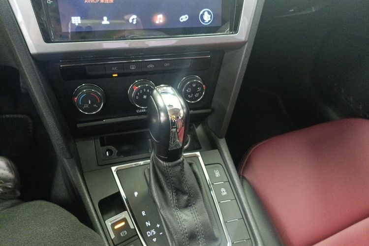 Volkswagen Lamando 2016 immagine di auto #14