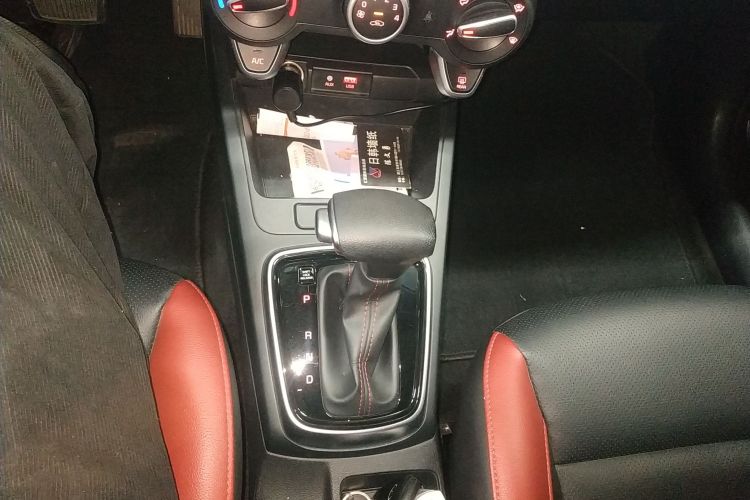 Kia Rio Cross 2019 صورة سيارة #14