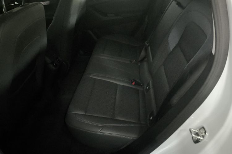 Chevrolet Equinox Plus 2025 car image #14