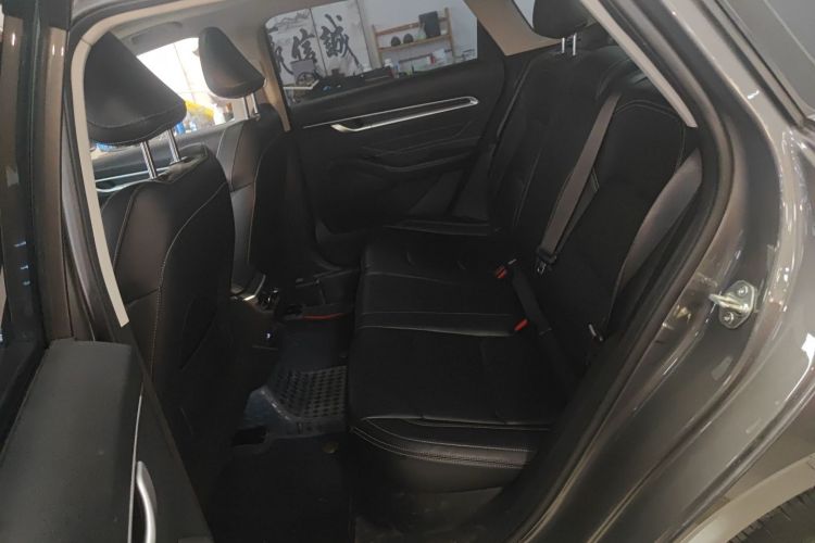 GEELY Emgrand 2024 car image #14