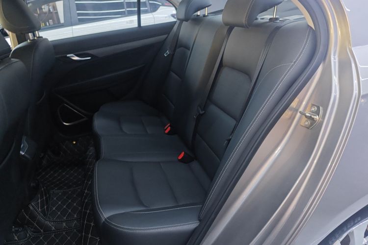 GEELY Emgrand 2022 car image #14