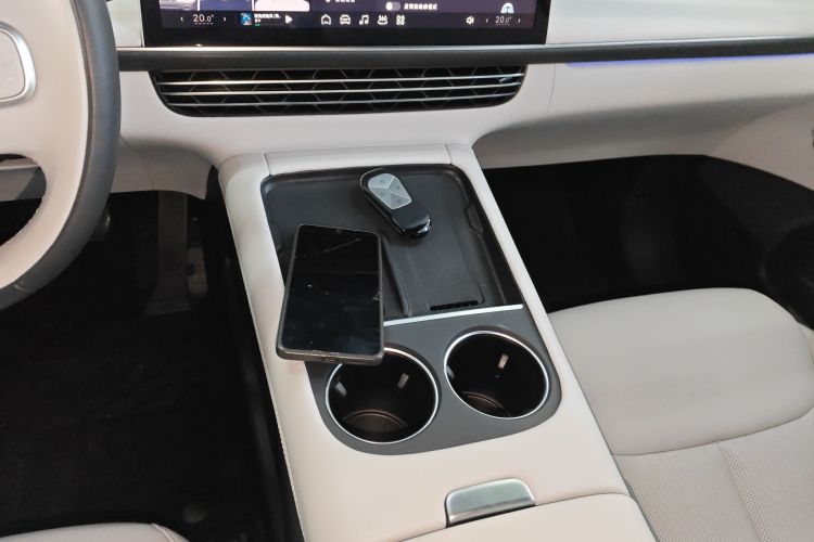 Xpeng G6 2023 immagine di auto #14