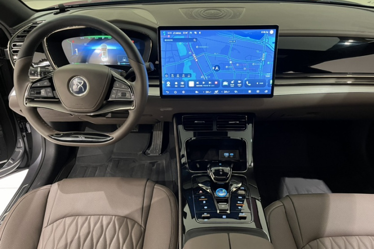BYD Han 2024 car image #14