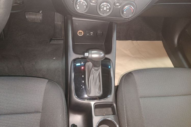 Kia 2017 immagine di auto #14