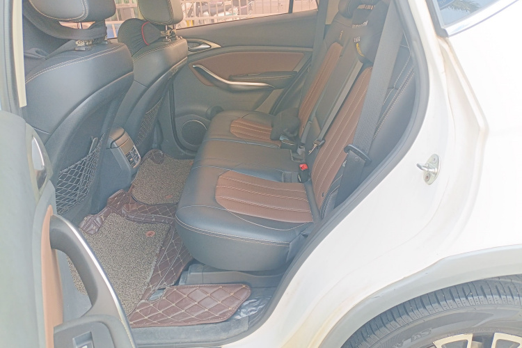 BYD Song New Energy 2018 #14 BYD Song New Energy 2018 car image #14