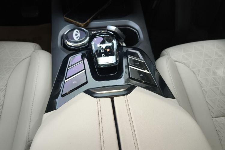 Kaiyi Kunlun New Energy 2024 #14 Kaiyi Kunlun New Energy 2024 car image #14