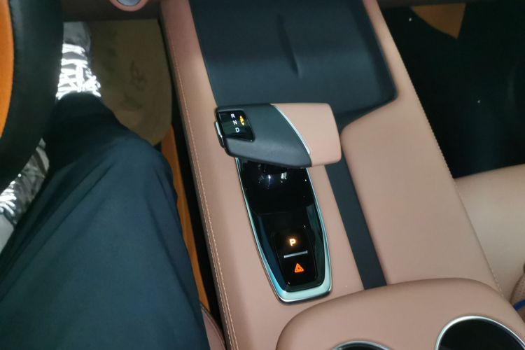 Changan UNI-Z PHEV 2024 #14 Changan UNI-Z PHEV 2024 car image #14