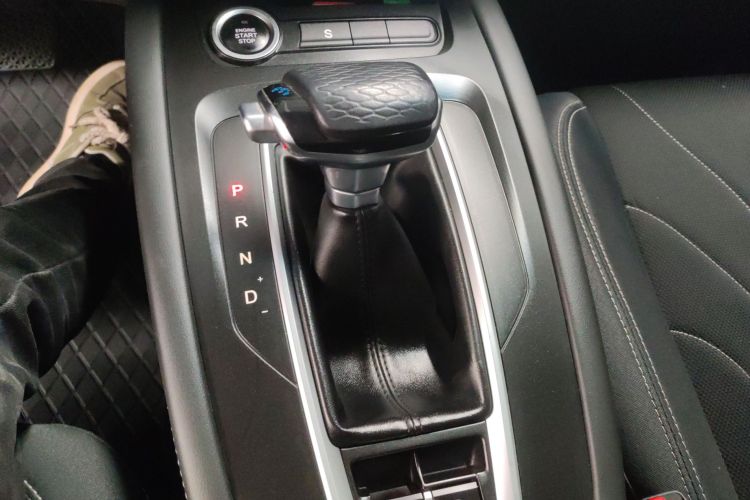 X70M 2022 #14 X70M 2022 car image #14