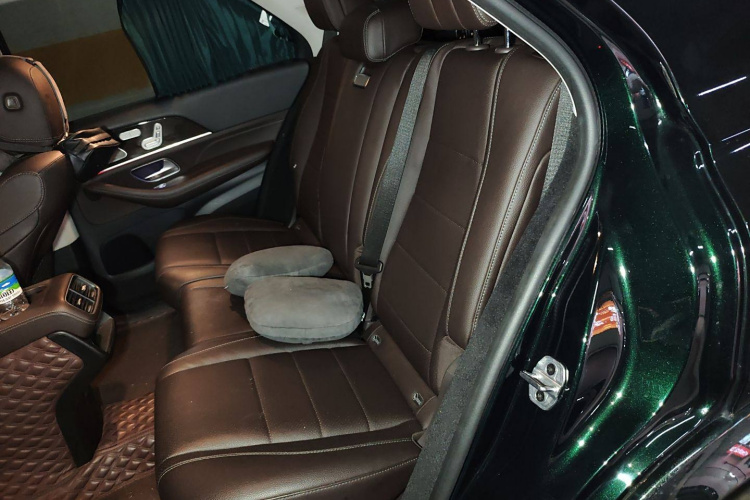 Mercedes-Benz GLE Class 2021 car image #14