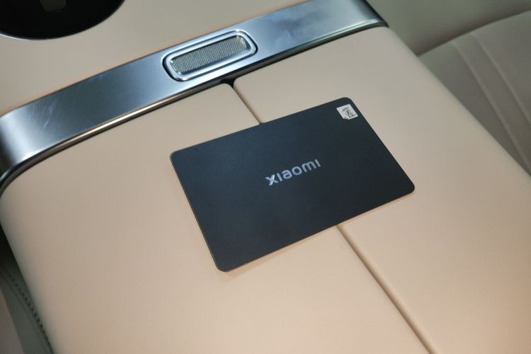 MI YU7 2025 car image #14